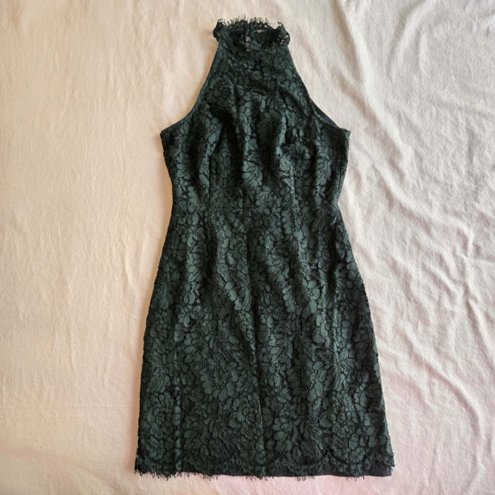 BB Dakota sz 2 High Neck Forest Green Lace Mini Dress